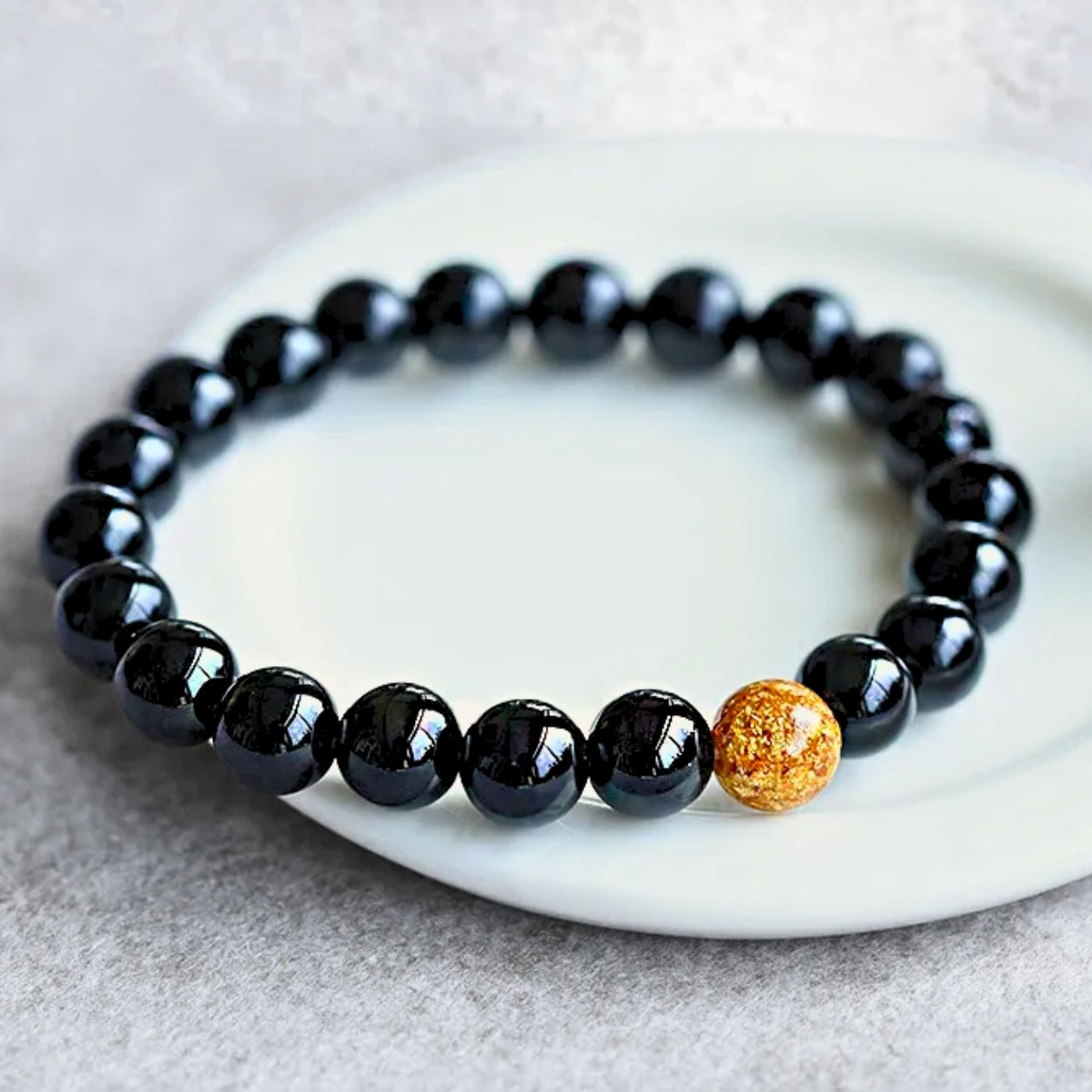 Golden Quartz Drop Onyx Bracelet